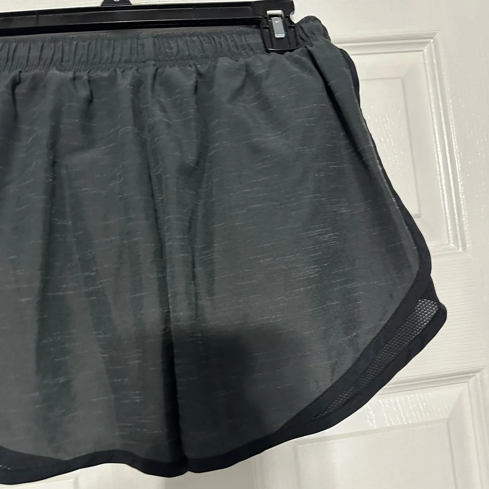 Nike Dri Fit Women's Athletic Running Shorts - Picture 7 of 11
